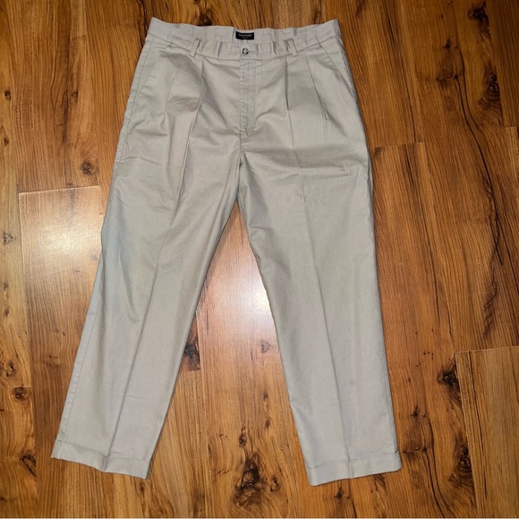 Dockers Other - Dockers men’s classic fit khakis